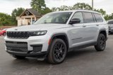 Used 2024 Jeep Grand Cherokee L Laredo image 3