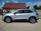 Used 2020 Ford Escape SE image 3