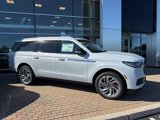 New 2025 Lincoln Navigator L Reserve image 2