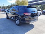 New 2025 Honda Pilot EX-L image 2