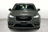 Used 2022 Chrysler Pacifica Touring-L w/ Uconnect Theater Family Group image 4