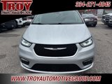 Used 2023 Chrysler Pacifica Touring-L image 6