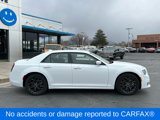 Used 2023 Chrysler 300 Touring L image 2