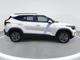 New 2024 Kia Seltos S image 4