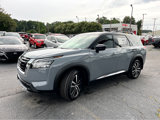 New 2025 Nissan Pathfinder Platinum image 3