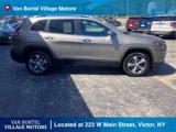 Used 2019 Jeep Cherokee Limited image 5