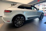 Certified 2025 Porsche Macan image 6