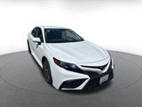 Used 2024 Toyota Camry SE image 3