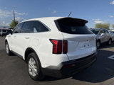 Used 2023 Kia Sorento LX image 3