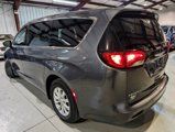 Used 2017 Chrysler Pacifica Touring w/ Tire & Wheel Group image 6