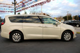 Used 2019 Chrysler Pacifica Touring Plus image 3