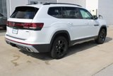 New 2026 Volkswagen Atlas Peak Edition image 6