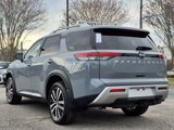 New 2025 Nissan Pathfinder Platinum image 5