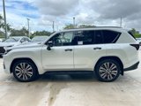 New 2025 Lexus LX 600 4WD w/ Luxury Package image 2