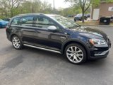 Used 2017 Volkswagen Golf Alltrack SEL image 4