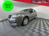 New 2025 Chrysler Pacifica Select image 4