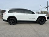 Used 2023 Jeep Grand Cherokee L Laredo image 5