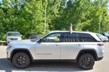 New 2025 Jeep Grand Cherokee Altitude image 5