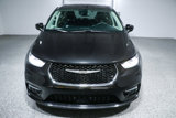 Used 2023 Chrysler Pacifica Touring-L image 4