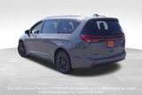 New 2025 Chrysler Pacifica Select image 5