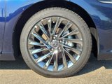 New 2025 Lexus ES 300h Ultra Luxury image 5