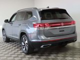Used 2024 Volkswagen Atlas SE image 3