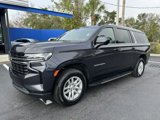Used 2023 Chevrolet Suburban LT image 2