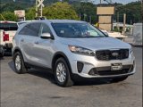 Used 2019 Kia Sorento L image 2