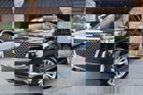 Used 2022 Cadillac Escalade ESV Luxury image 2