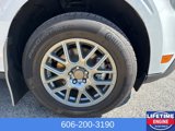 Used 2025 Ford Maverick XL image 4