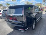 Used 2022 Cadillac Escalade ESV Premium Luxury image 4