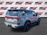 Used 2024 Lexus GX 550 image 3