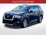 New 2025 Nissan Pathfinder SL image 2