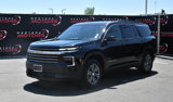 Used 2025 Chevrolet Traverse LT image 3
