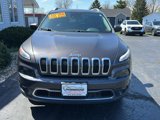 Used 2017 Jeep Cherokee Limited image 2