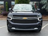 Used 2023 Chevrolet Suburban LT image 3