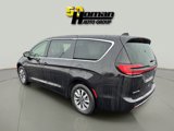 New 2025 Chrysler Pacifica Select image 3