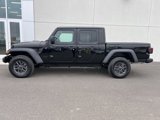 New 2025 Jeep Gladiator Sport image 4