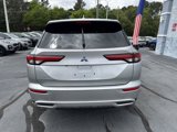 Used 2024 Mitsubishi Outlander SE image 6
