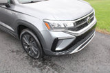 Used 2022 Volkswagen Taos S w/ IQ Drive S Package image 5