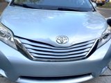 Used 2015 Toyota Sienna LE image 3