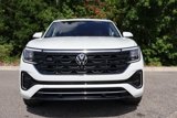 Certified 2025 Volkswagen Atlas SEL Premium R-Line image 2