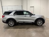 Used 2023 Ford Explorer Limited image 4