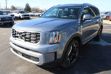 New 2025 Kia Telluride S image 4