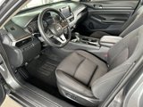 Used 2025 Nissan Altima 2.5 SV image 2