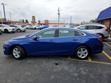 Used 2023 Chevrolet Malibu LT image 2