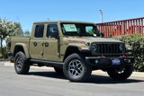 New 2025 Jeep Gladiator Rubicon image 2