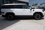 Used 2025 Hyundai Santa Fe SEL image 2