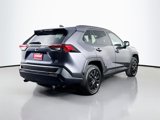 Used 2021 Toyota RAV4 LE image 5