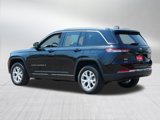 Used 2023 Jeep Grand Cherokee Limited w/ Luxury Tech Group II image 5
